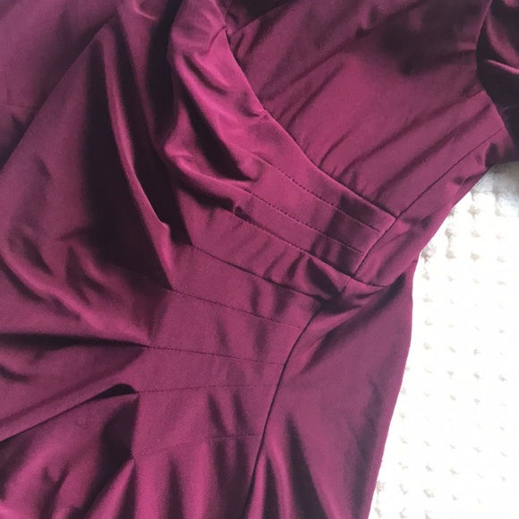 R&M Richards Merlot v- neck gown shoulder out Size 12 Brand New never worn - Picture 7 of 11